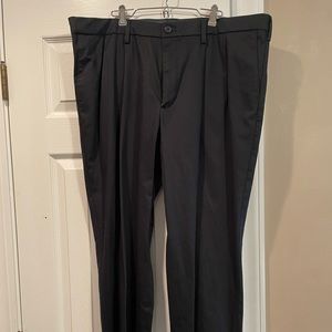 Black Dockers mens 40X30 98% cotton pants
